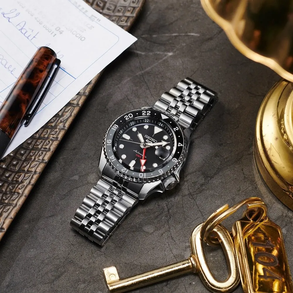 Seiko 5 Automatic GMT Black Grape SKX Recreation Watch SSK001K1
