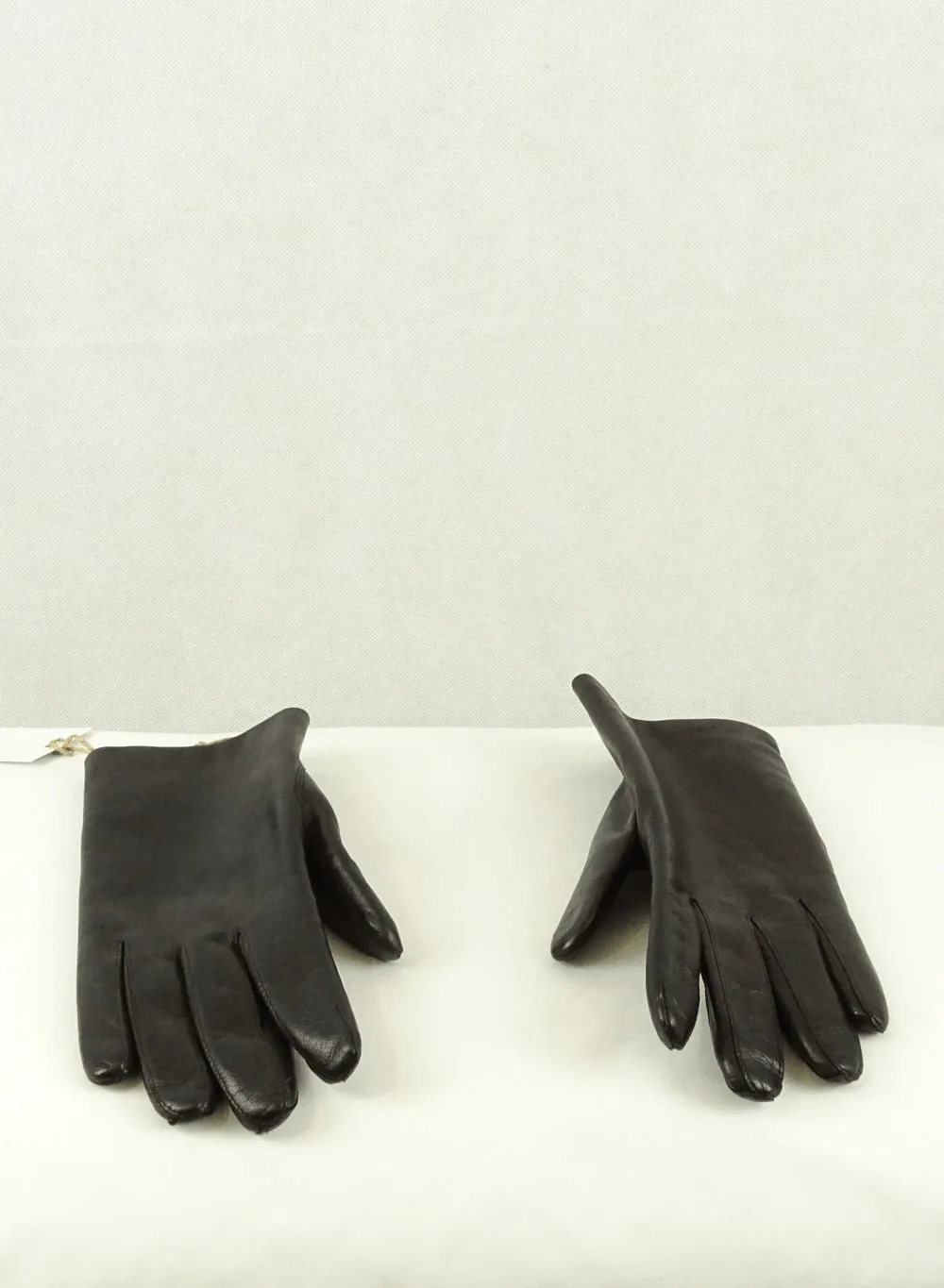 Sermoneta Black Gloves